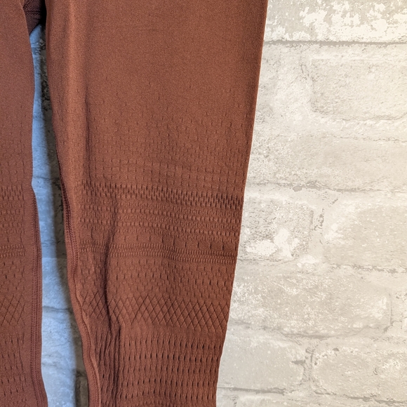 Fabletics Rust Leggings - Picture 4 of 5